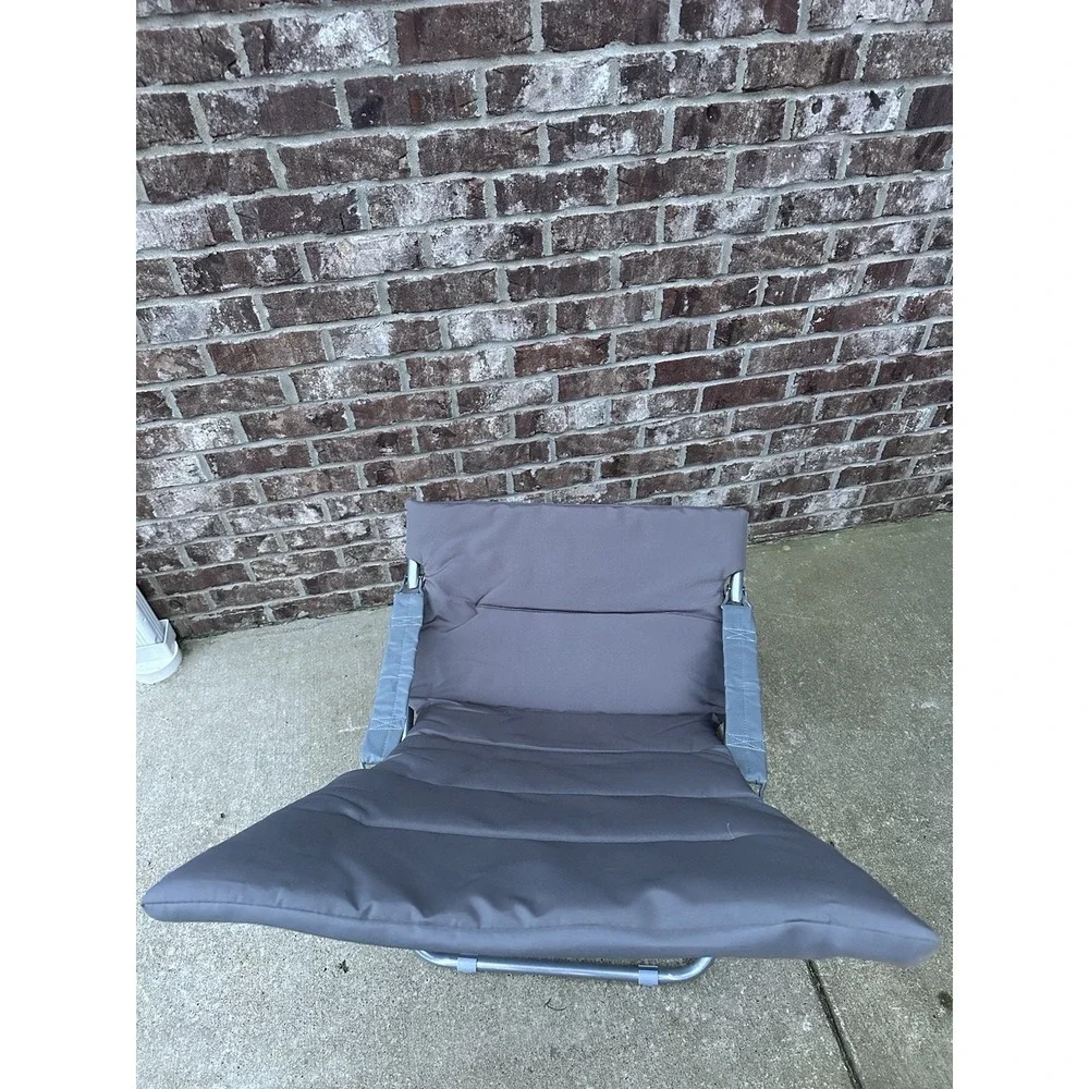 Outdoor Folding Chaise Lounge Chair for Beach Sunbathing Patio Pool Lawn Deck